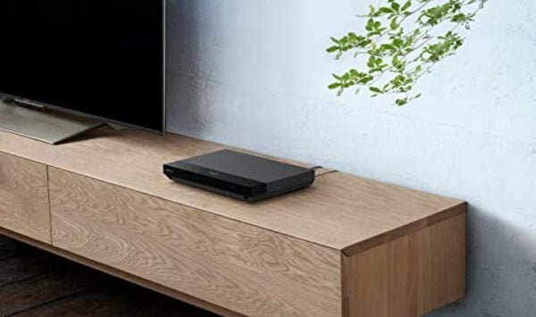 sony ubp x700m 4k ultra hd home theater streaming blu ray dvd player with 5